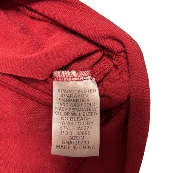 Umgee Women’s Blouse Burgundy V-neck Pleated & Twisted Top Size-M GUC - Picture 6 of 7